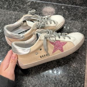 Women’s sneakers